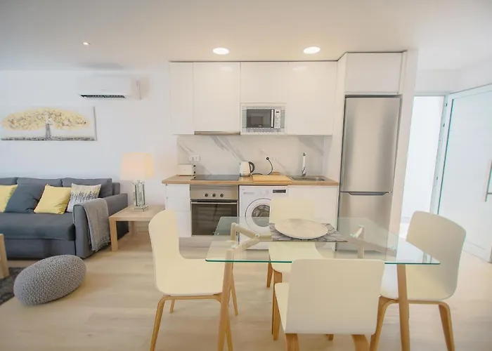 6 Rociega 35 Puerto del Carmen (Lanzarote)